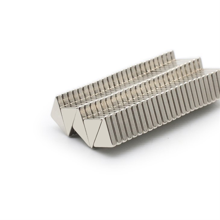 Neodymium Triangular Magnet