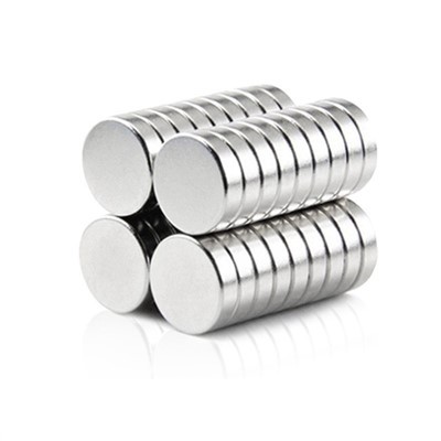 Magnētiskais logu tīrītājs